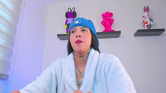 Gangster Girl online show from 12-27-24, 09:32