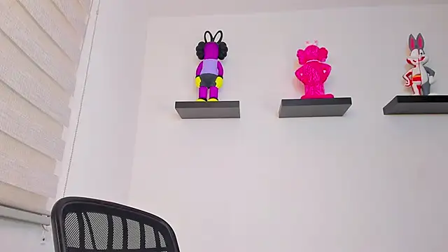 Gangster Girl online show from 12-31-24, 01:26