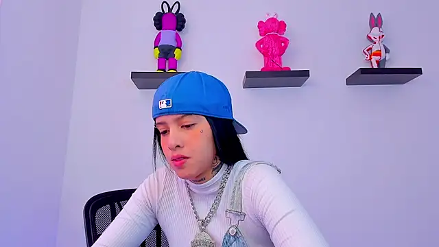 Gangster Girl online show from 02-08-25, 05:29