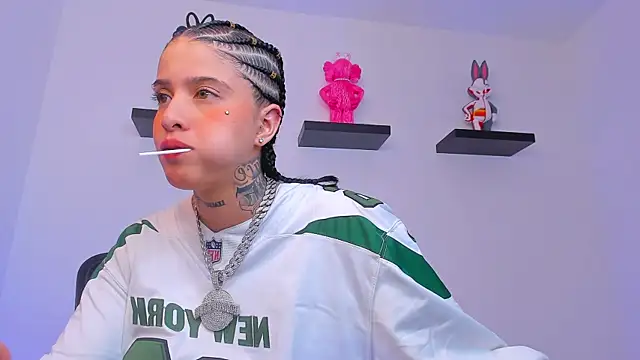 Gangster Girl online show from 02-21-25, 01:55