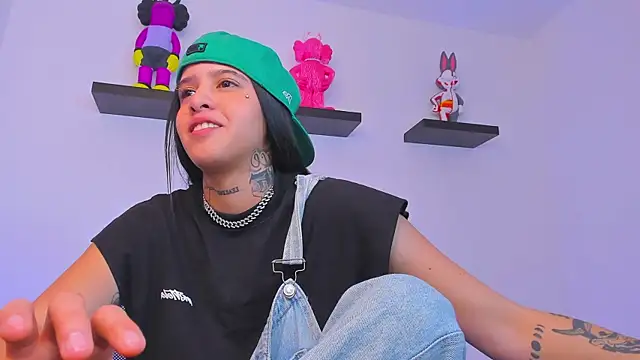 Gangster Girl online show from 03-08-25, 02:34