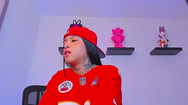 Gangster Girl online show from 03-09-25, 03:22