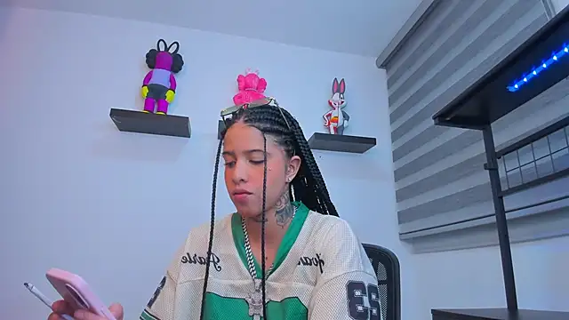 Gangster Girl online show from 09-24-25, 12:36