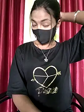 Snapshot of Myra-sen chatting on 02-11-25, 04:01 Myra-sen online show from 02-11-25, 04:01