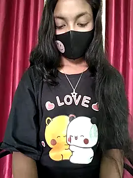 Snapshot of Myra-sen chatting on 02-17-25, 07:15 Myra-sen online show from 02-17-25, 07:15