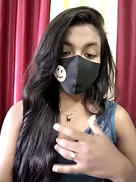 Snapshot of Myra-sen chatting on 10-19-25, 04:13 Myra-sen online show from 10-19-25, 04:13