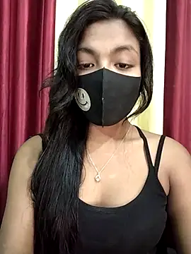 Snapshot of Myra-sen chatting on 11-08-25, 01:33 Myra-sen online show from 11-08-25, 01:33