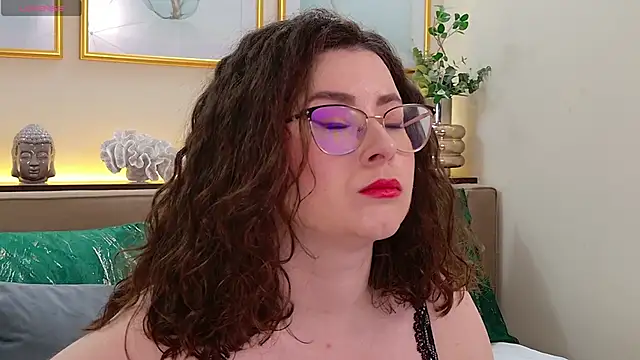 Snapshot of JESSYKA chatting on 12-15-24, 07:13 JESSYKA online show from 12-15-24, 07:13