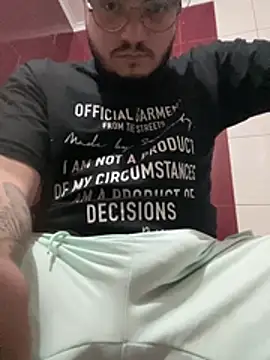 Snapshot of nik99xxx chatting on 02-08-26, 11:19 nik99xxx online show from 02-08-26, 11:19