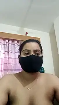 Snapshot of Amisha-2 chatting on 05-21-26, 12:39 Amisha-2 online show from 05-21-26, 12:39