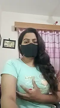 Snapshot of Amisha-2 chatting on 05-25-26, 07:31 Amisha-2 online show from 05-25-26, 07:31