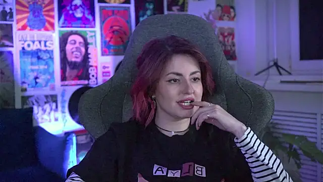 Lana  May online show from 01-17-25, 02:28