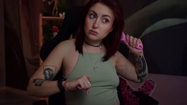 Lana  May online show from 09-18-25, 08:16