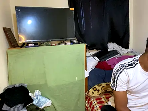 Snapshot of GaaTto chatting on 10-01-25, 10:10 GaaTto online show from 10-01-25, 10:10