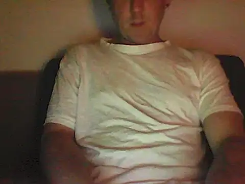 Snapshot of Sunnygun0 chatting on 03-04-25, 05:56 Sunnygun0 online show from 03-04-25, 05:56