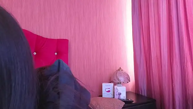 EmiGomez  online show from 11-03-25, 01:01