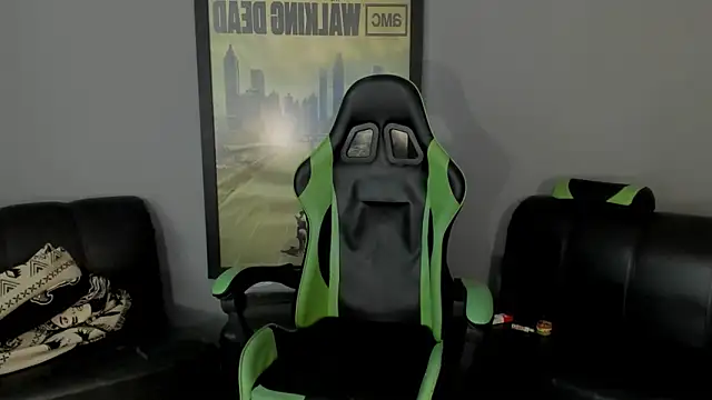 Snapshot of jamesinked_ chatting on 01-24-25, 04:06 jamesinked  online show from 01-24-25, 04:06