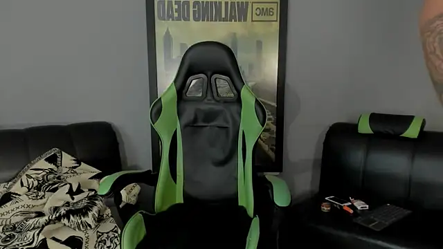 Snapshot of jamesinked_ chatting on 02-18-25, 08:03 jamesinked  online show from 02-18-25, 08:03