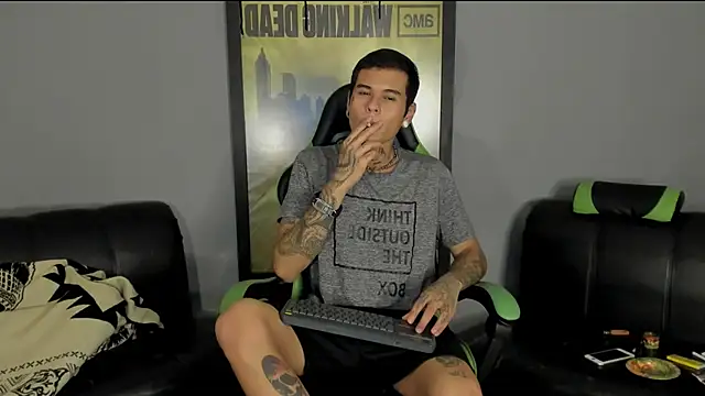 Snapshot of jamesinked_ chatting on 02-24-25, 09:52 jamesinked  online show from 02-24-25, 09:52