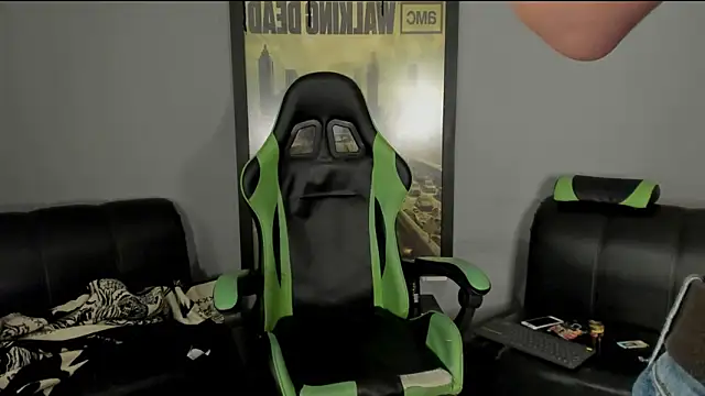 Snapshot of jamesinked_ chatting on 03-01-25, 05:05 jamesinked  online show from 03-01-25, 05:05