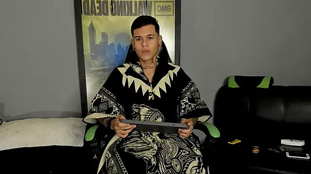 Snapshot of jamesinked_ chatting on 03-13-25, 02:38 jamesinked  online show from 03-13-25, 02:38