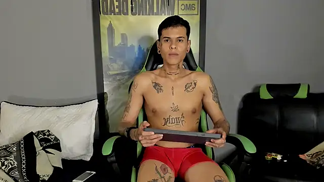 Snapshot of jamesinked_ chatting on 03-23-25, 05:10 jamesinked  online show from 03-23-25, 05:10