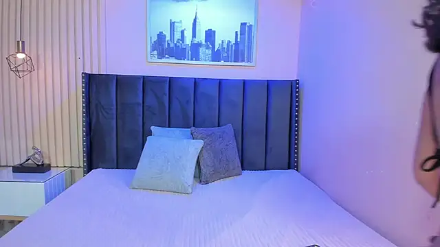 viiolett lee online show from 11-18-25, 10:14