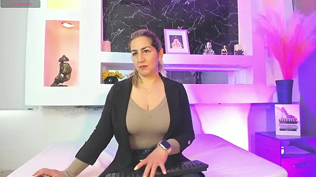 Cinthya mjs online show from 02-14-26, 01:08