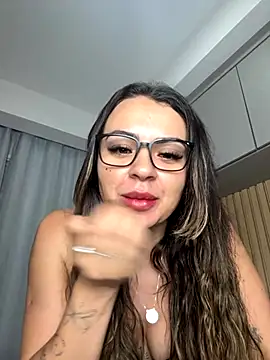 carol amorim online show from 10-03-25, 03:03