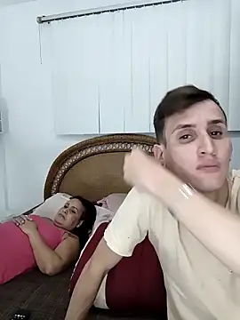 Snapshot of Milfvalesk chatting on 02-19-26, 08:05 Milfvalesk online show from 02-19-26, 08:05