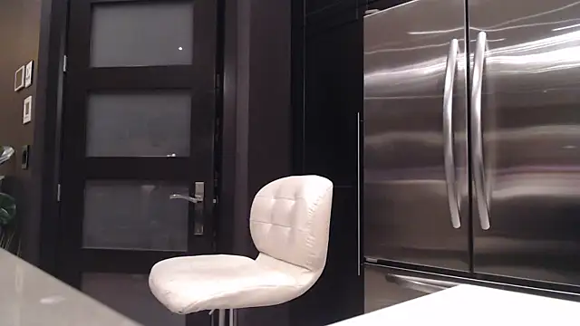 Toy-Daddy online show from 10-25-25, 10:48