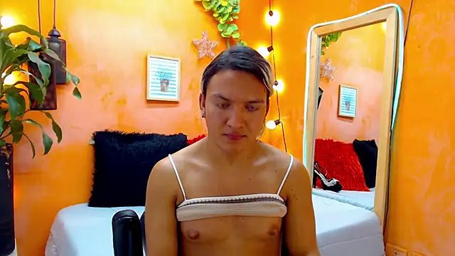 aslyhernandez 7 online show from 01-03-25, 08:54