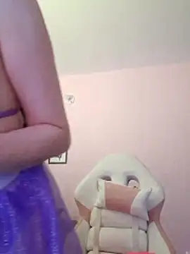 Snapshot of sophie_pazz chatting on 10-30-25, 09:37 sophie pazz online show from 10-30-25, 09:37