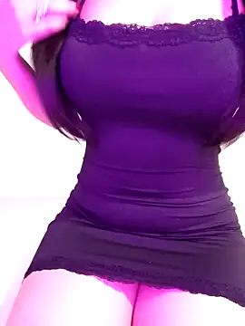 Snapshot of Almas_Queen chatting on 12-12-24, 07:59 Almas Queen online show from 12-12-24, 07:59