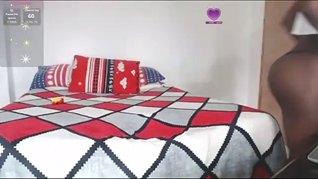 Snapshot of sexy_black31 chatting on 02-04-26, 12:44 sexy black31 online show from 02-04-26, 12:44