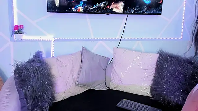 Snapshot of lila_noa chatting on 11-08-25, 07:45 lila noa online show from 11-08-25, 07:45