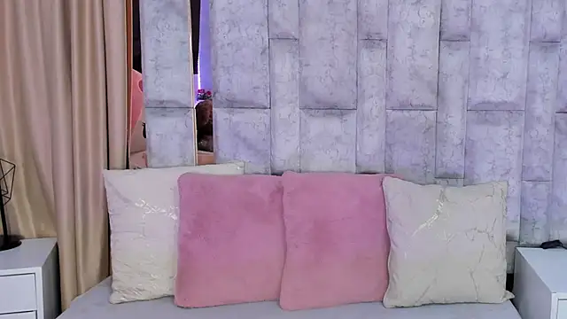 Snapshot of lila_noa chatting on 11-28-25, 07:27 lila noa online show from 11-28-25, 07:27