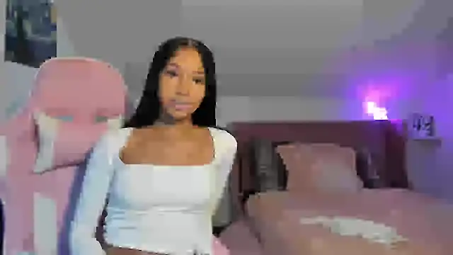 Snapshot of cedaya444 chatting on 12-12-24, 04:10 cedaya444 online show from 12-12-24, 04:10