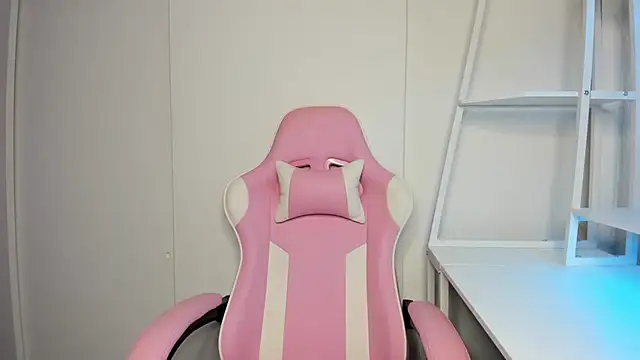 Snapshot of cedaya444 chatting on 02-07-25, 05:31 cedaya444 online show from 02-07-25, 05:31