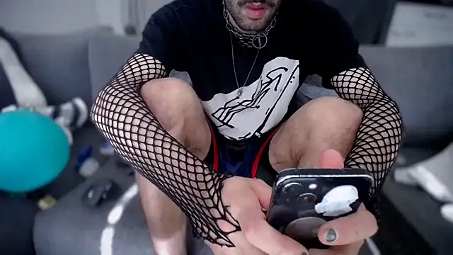 P4RtYBOII92 online show from 09-26-25, 02:21