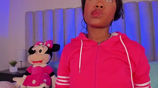 Snapshot of briannajackson_ chatting on 02-06-25, 11:10 briannajackson online show from 02-06-25, 11:10