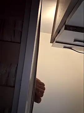 Snapshot of steb1980 chatting on 10-18-25, 04:15 steb1980 online show from 10-18-25, 04:15