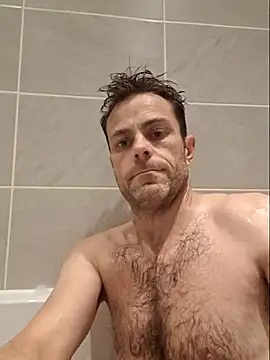 Snapshot of steb1980 chatting on 10-24-25, 07:43 steb1980 online show from 10-24-25, 07:43