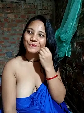 Snapshot of Cuterinki chatting on 06-14-26, 08:00 Cuterinki online show from 06-14-26, 08:00