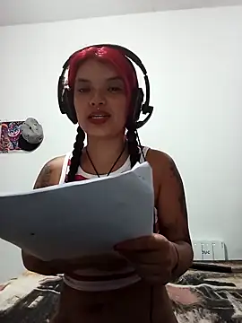 Snapshot of Athena_77 chatting on 12-18-25, 01:17 Athena 77 online show from 12-18-25, 01:17