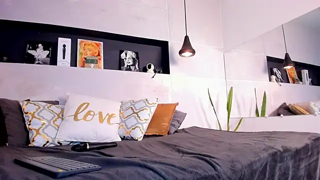 BERGINY  online show from 01-25-25, 08:00