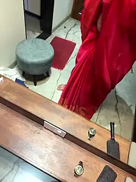 Snapshot of versatile_guy01 chatting on 10-13-25, 03:06 versatile guy01 online show from 10-13-25, 03:06