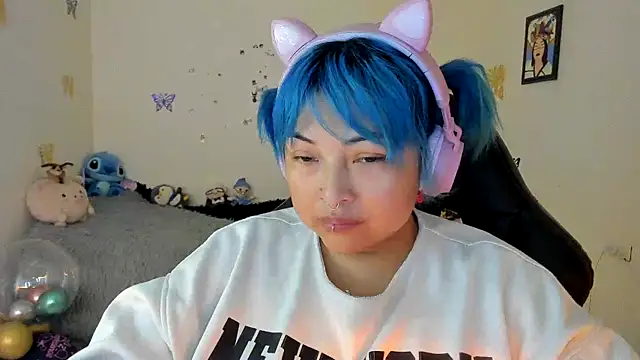 Shaddycute  online show from 09-13-25, 10:42