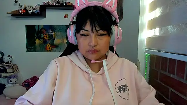 Shaddycute  online show from 03-14-26, 02:44