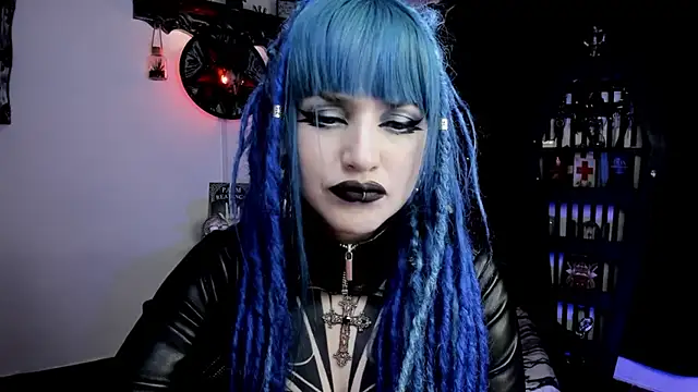 Snapshot of DimmuandDarkness chatting on 12-19-25, 08:21 DimmuandDarkness online show from 12-19-25, 08:21